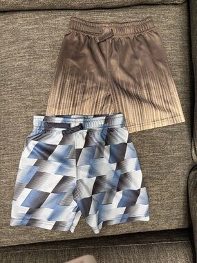 Garanimals 2-Pack Kids Shorts – Blue Pattern & Gray / Black 3T